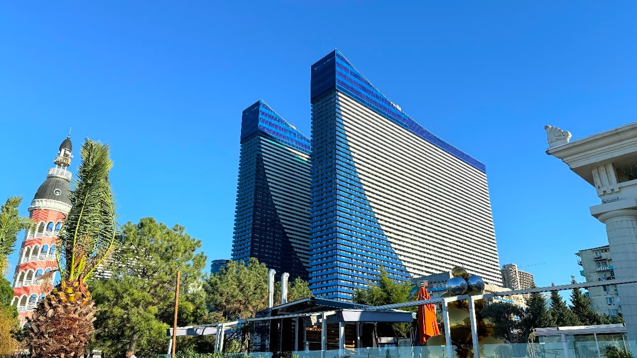 Отель "Orbi City"